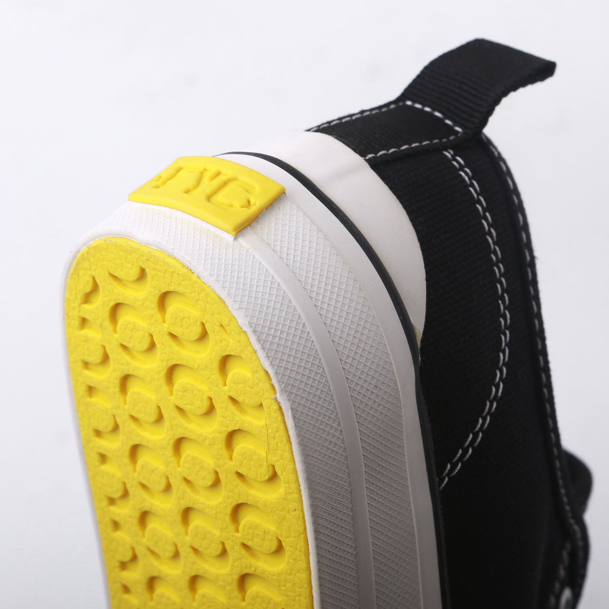 CS Karat Black